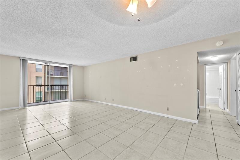 Image 5 of 26 For 7173 Orange Dr  217b