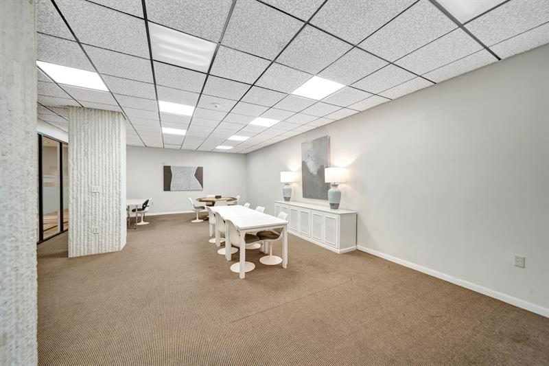 Image 55 of 58 For 1360 Ocean Blvd  905