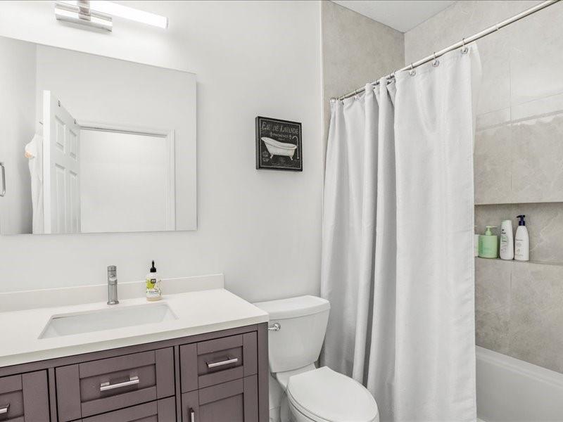 Image 26 of 40 For 4712 Grand Cypress Cir
