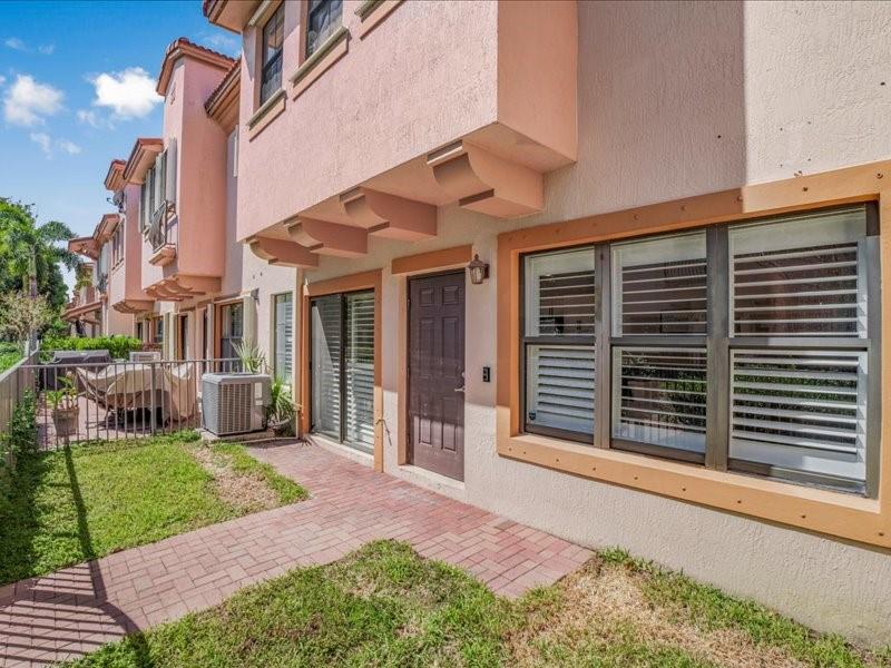 Image 31 of 40 For 4712 Grand Cypress Cir