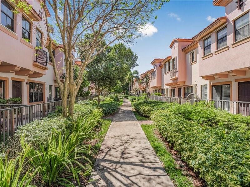 Image 35 of 40 For 4712 Grand Cypress Cir
