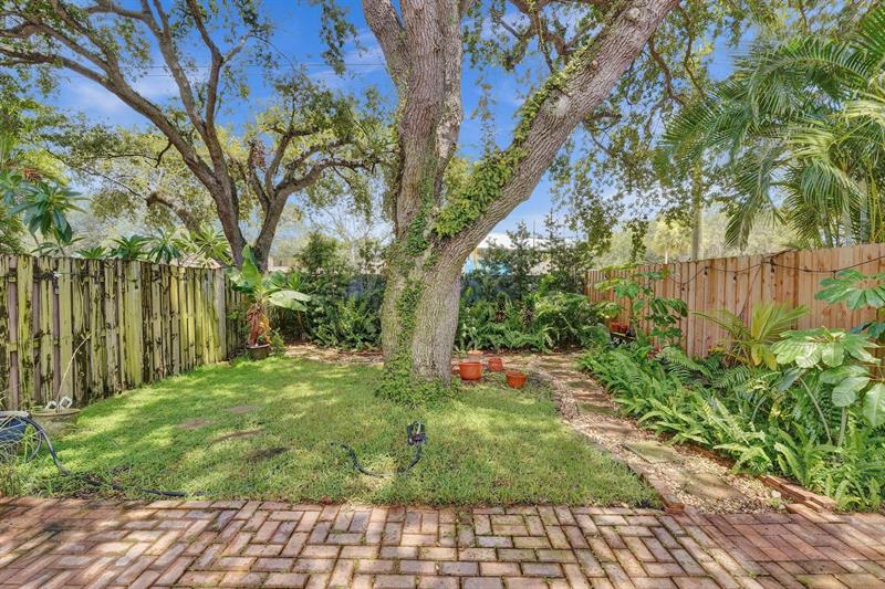 Image 60 of 71 For 2455 37th Ave