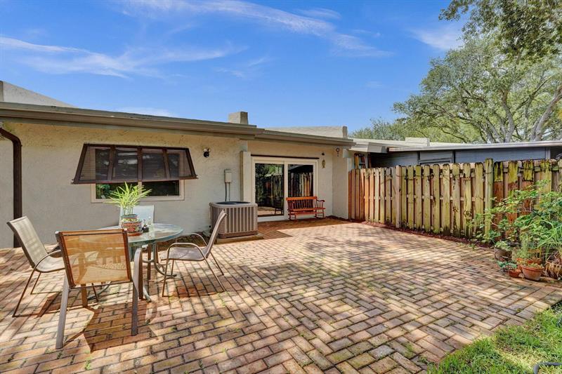 Image 61 of 71 For 2455 37th Ave