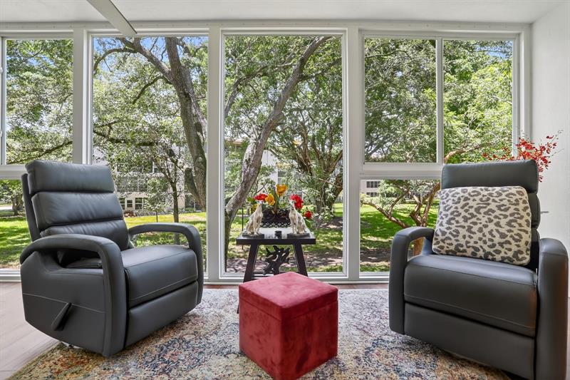 Image 22 of 50 For 2403 Antigua Cir  B2