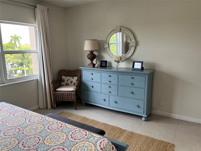 Image 20 of 40 For 1481 Ocean Blvd  415-a