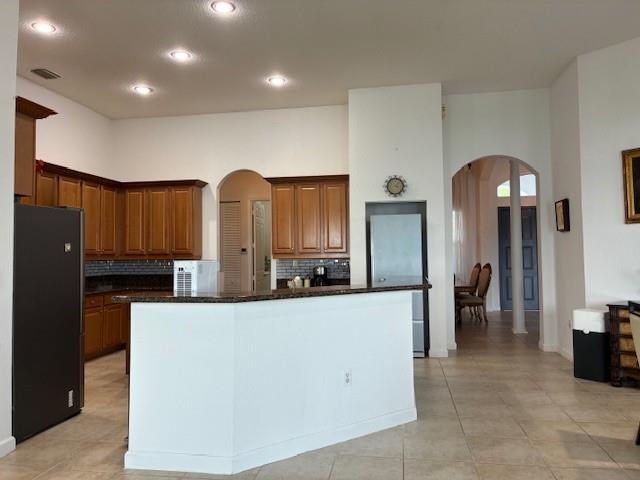 Image 13 of 41 For 18633 24th St