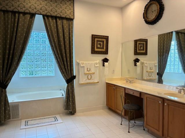 Image 23 of 41 For 18633 24th St