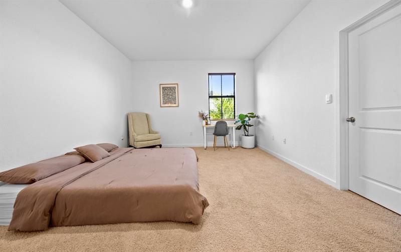 Image 15 of 39 For 369 8th Ct  