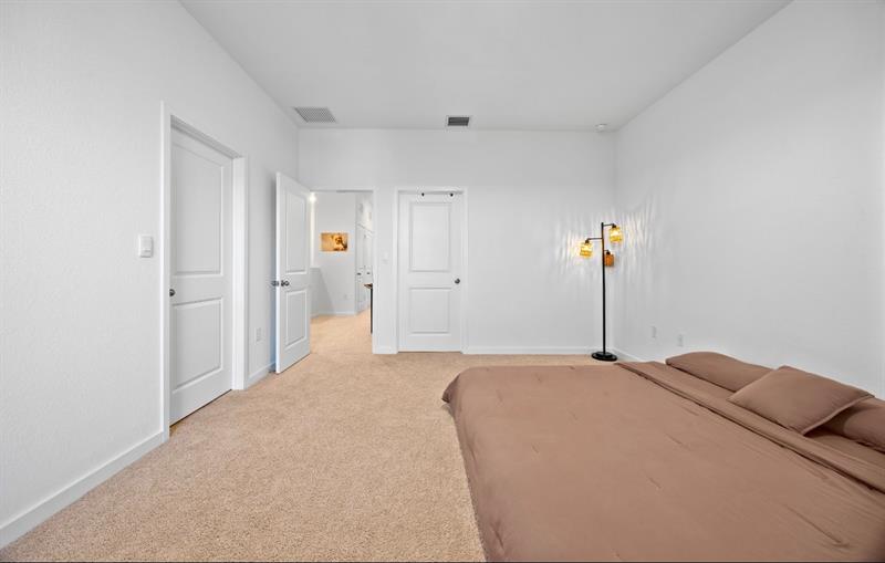 Image 19 of 39 For 369 8th Ct  