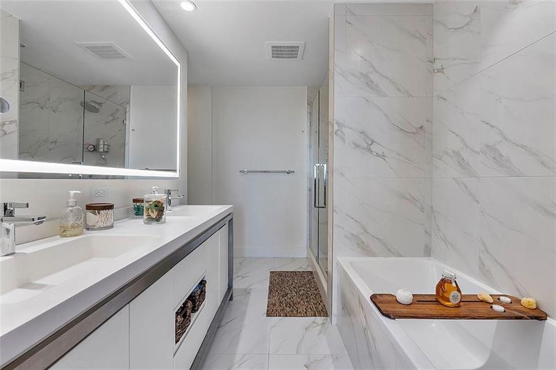 Image 16 of 34 For 2000 Metropica Way  2501