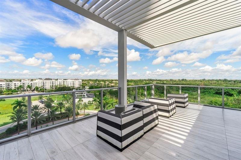 Image 28 of 34 For 2000 Metropica Way  2501