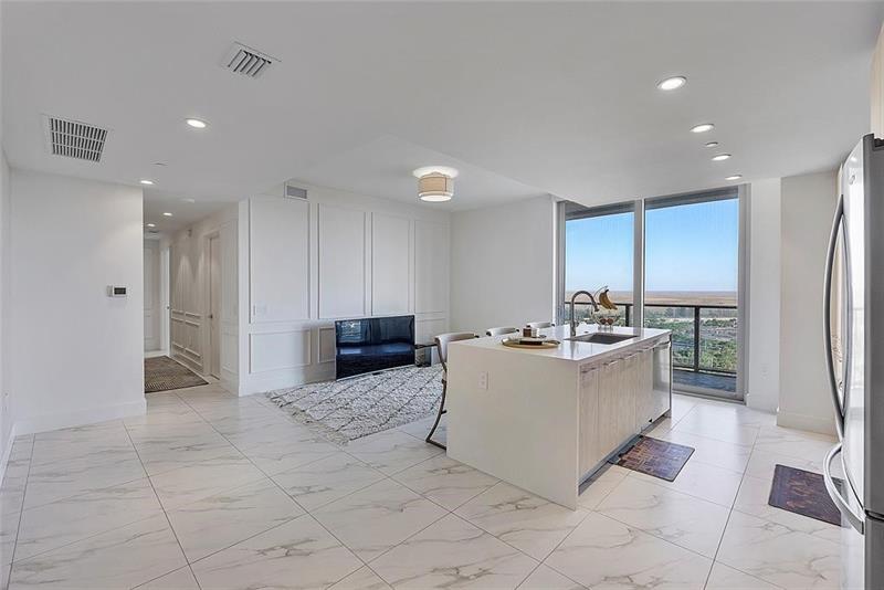 Image 9 of 34 For 2000 Metropica Way  2501