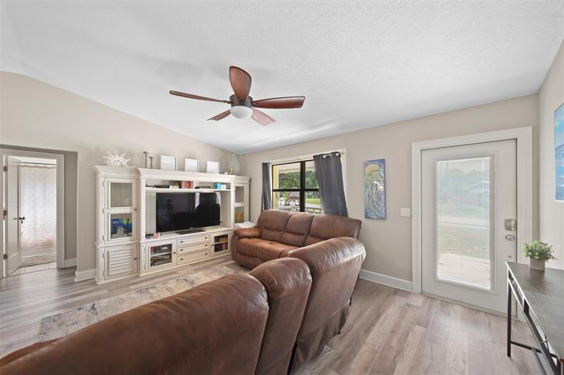 Image 10 of 20 For 1489 23rd Terrace