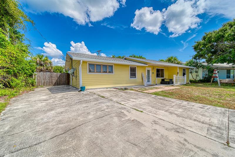 Image 4 of 20 For 1489 23rd Terrace