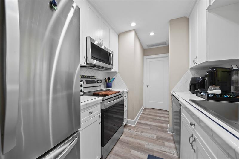 Image 8 of 20 For 1489 23rd Terrace