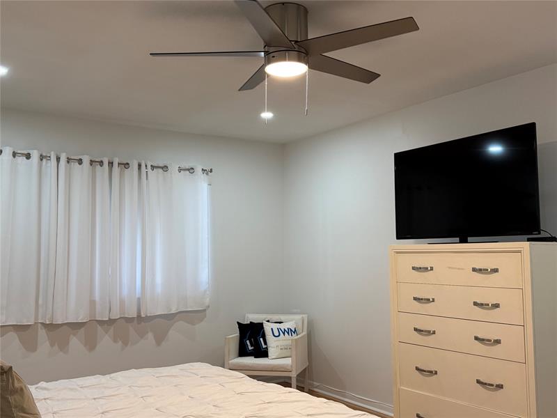 Image 15 of 66 For 6314 Longboat Ln  203