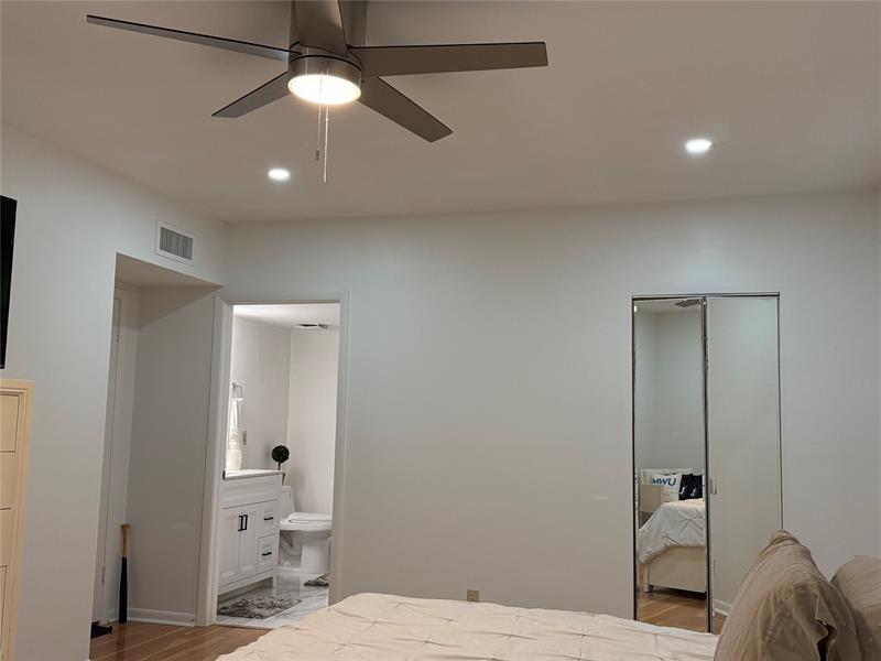 Image 17 of 66 For 6314 Longboat Ln  203