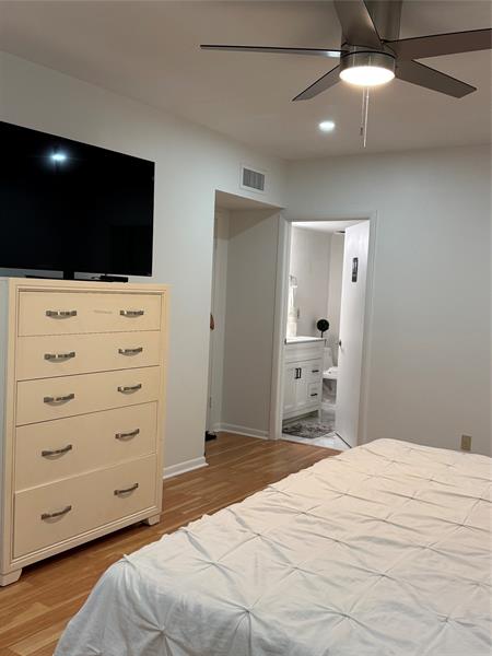 Image 28 of 66 For 6314 Longboat Ln  203