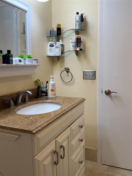 Image 36 of 66 For 6314 Longboat Ln  203