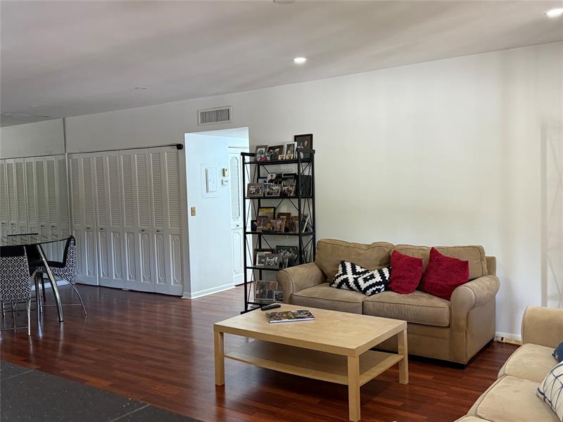 Image 45 of 66 For 6314 Longboat Ln  203