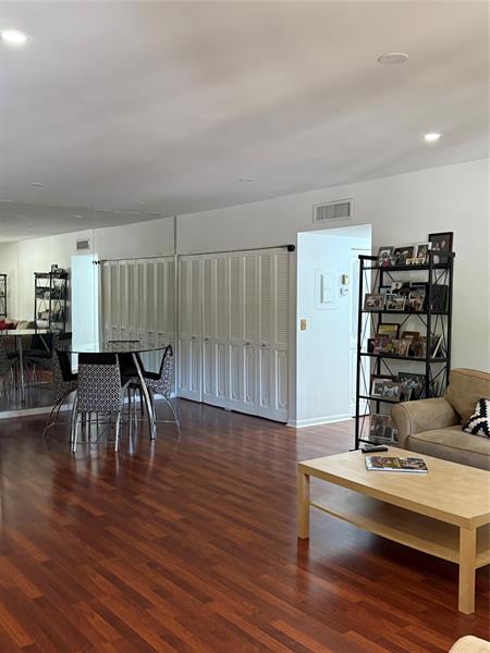 Image 46 of 66 For 6314 Longboat Ln  203