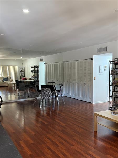 Image 47 of 66 For 6314 Longboat Ln  203
