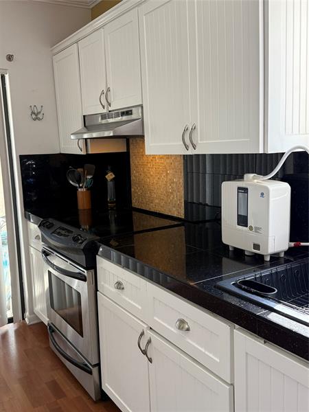 Image 56 of 66 For 6314 Longboat Ln  203