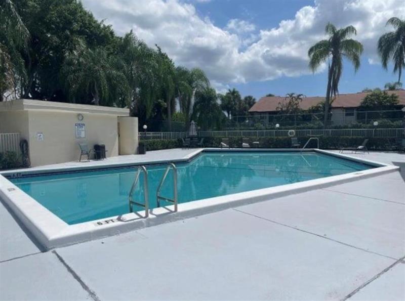 Image 6 of 66 For 6314 Longboat Ln  203