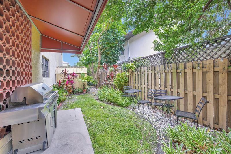 Image 18 of 39 For 917 16th Ave  7