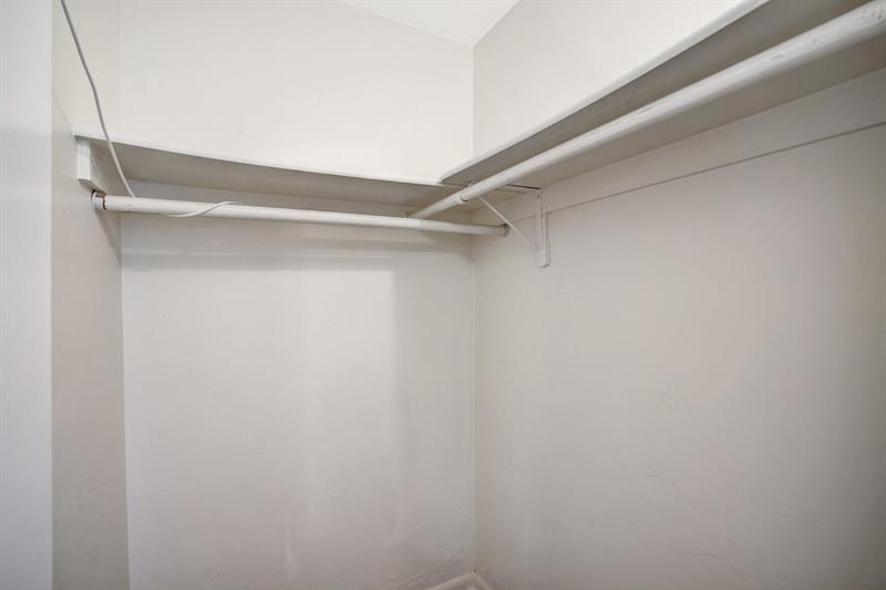 Image 38 of 39 For 917 16th Ave  7