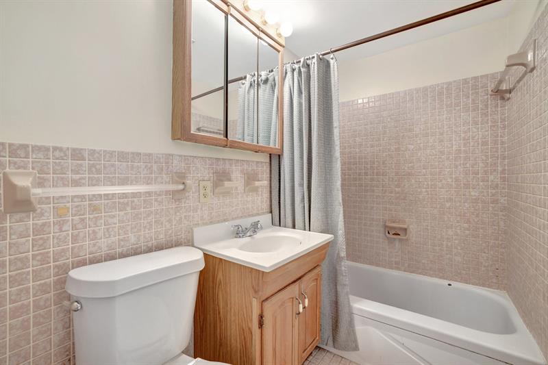 Image 39 of 39 For 917 16th Ave  7