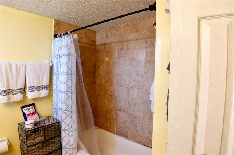 Image 10 of 16 For 10701 Royal Palm Blvd  14