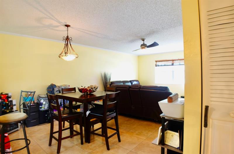 Image 12 of 16 For 10701 Royal Palm Blvd  14