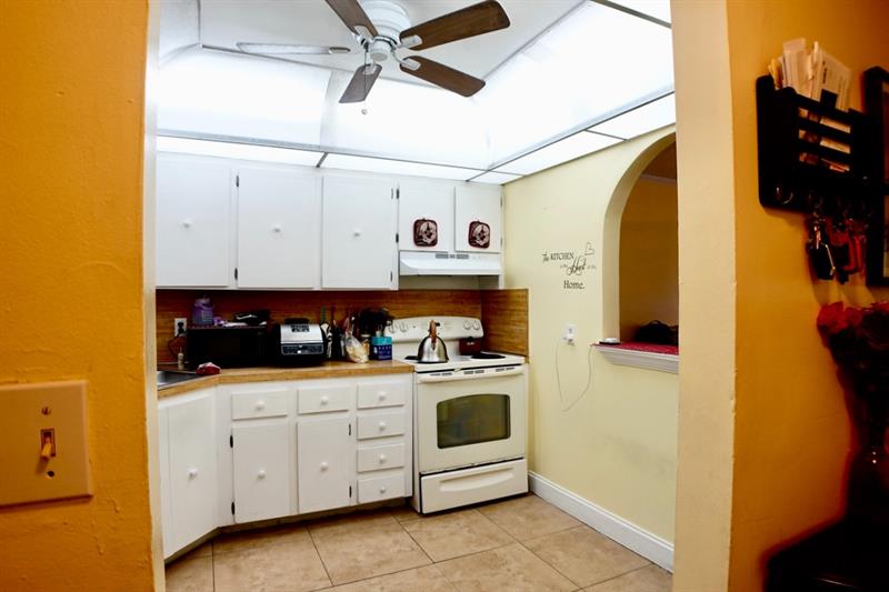 Image 14 of 16 For 10701 Royal Palm Blvd  14