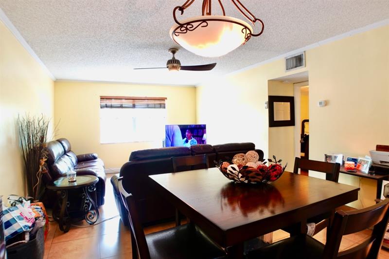 Image 4 of 16 For 10701 Royal Palm Blvd  14