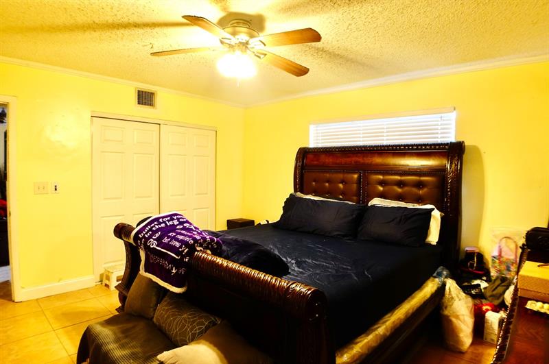 Image 5 of 16 For 10701 Royal Palm Blvd  14