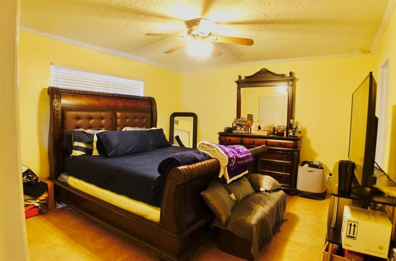 Image 7 of 16 For 10701 Royal Palm Blvd  14