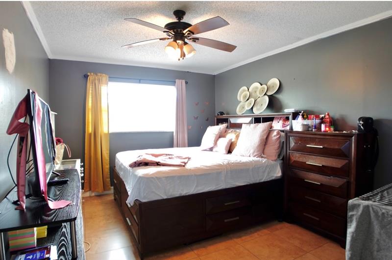 Image 8 of 16 For 10701 Royal Palm Blvd  14