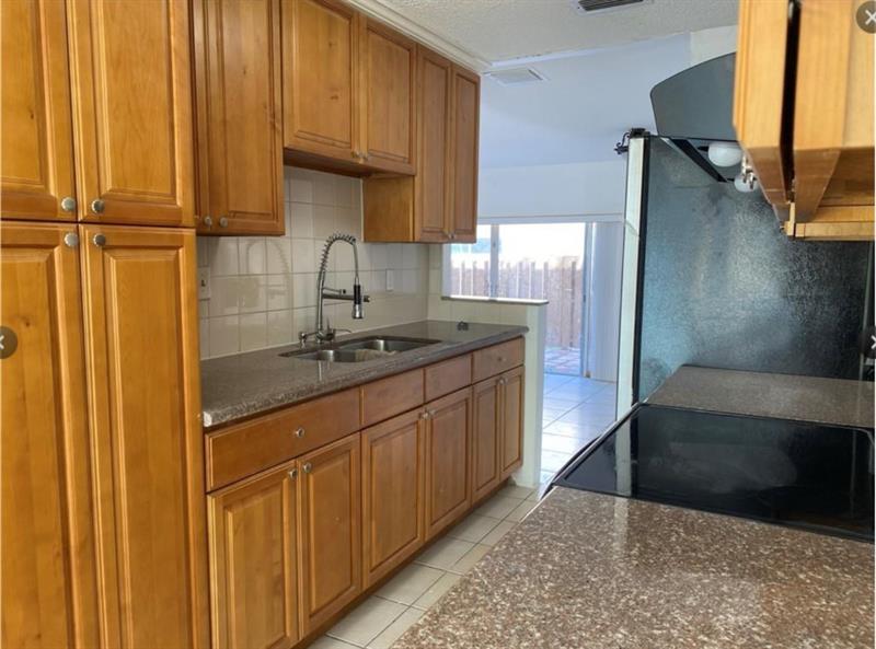 Image 8 of 13 For 8233 8th Ct  