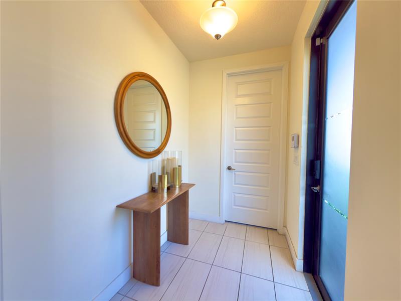 Image 4 of 32 For 7911 105th Ave  7911