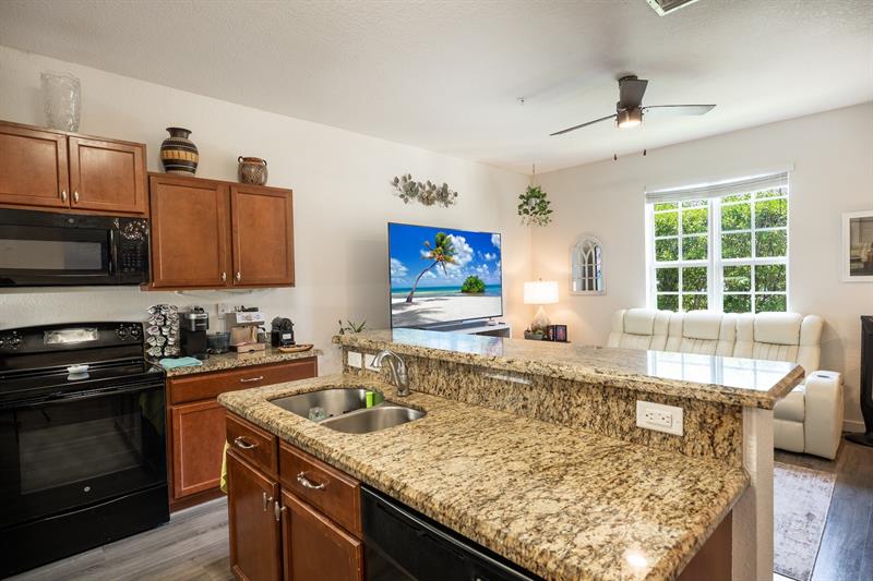 Image 10 of 36 For 250 7th Ct  