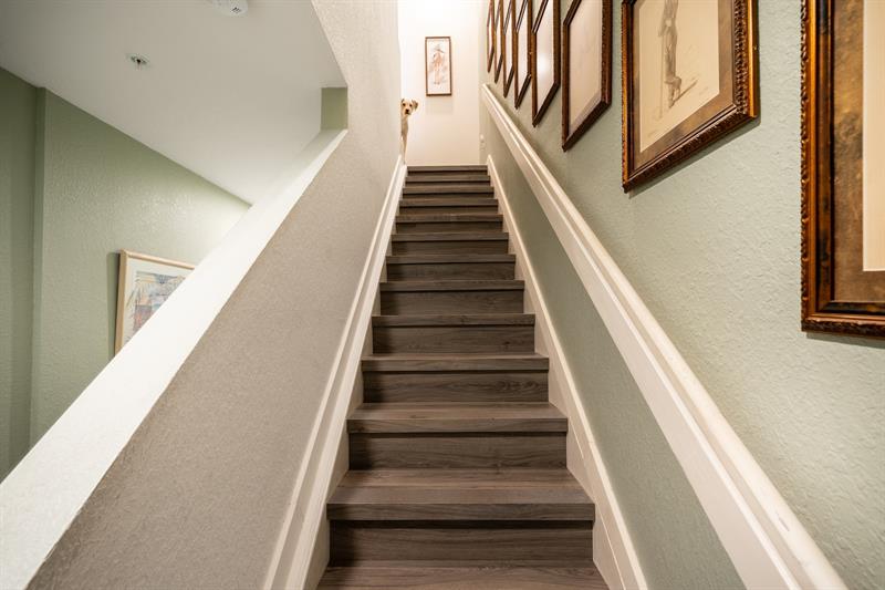 Image 16 of 36 For 250 7th Ct  