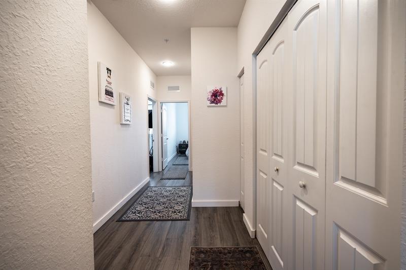 Image 17 of 36 For 250 7th Ct  