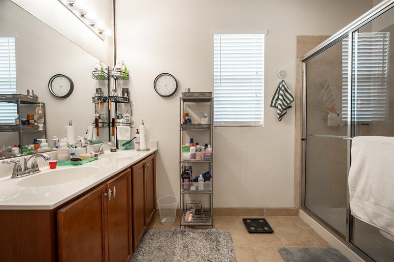Image 28 of 36 For 250 7th Ct  