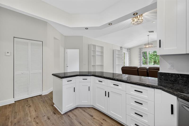 Image 16 of 31 For 5711 125th Ave