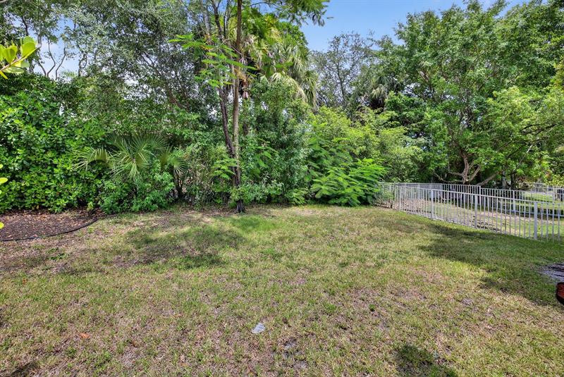 Image 8 of 31 For 5711 125th Ave