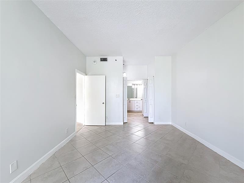 Image 25 of 47 For 3300 192nd St  118