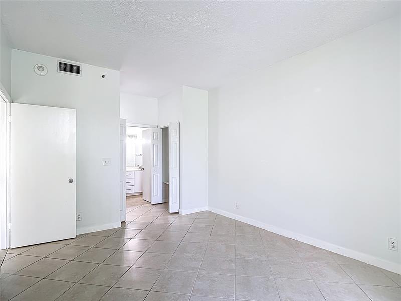 Image 26 of 47 For 3300 192nd St  118