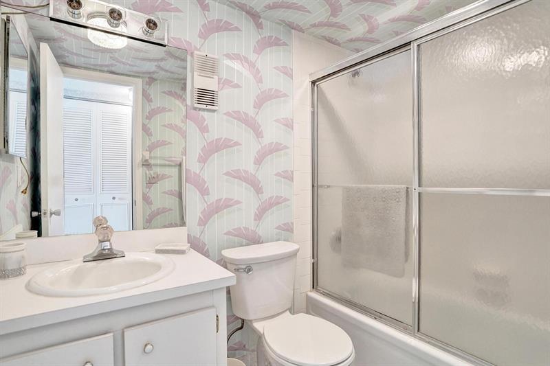 Image 22 of 50 For 9450 Poinciana Pl  310