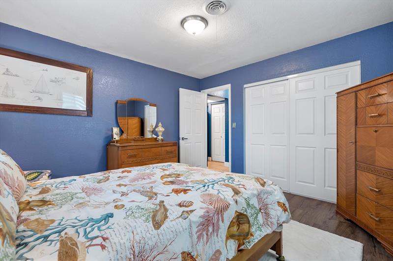 Image 17 of 26 For 2017 10th Ave